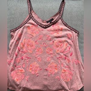 Signature Studio Women’s Tank Top